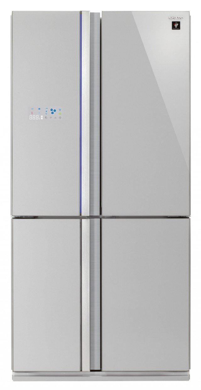 Le molteplici funzioni del frigorifero a 4 porte SJ-FS820VSL di Sharp sono facilmente visualizzabili e controllabili grazie all’avanzato display LCD esterno. Ha volume lordo di 678 litri e sistema di purificazione dell’aria Plasmacluster che riduce in modo efficace sia la formazione di cattivi odori che lo sviluppo di batteri. Il freezer è dotato di scomparto per l’erogazione automatica di cubetti di ghiaccio. In classe A+++, misura L 89 x P 76 x h 183 cm. Prezzo: 2.799 euro. www.sharp.it Le molteplici funzioni del frigorifero a 4 porte SJ-FS820VSL di Sharp sono facilmente visualizzabili e controllabili grazie all’avanzato display LCD esterno. Ha volume lordo di 678 litri e sistema di purificazione dell’aria Plasmacluster che riduce in modo efficace sia la formazione di cattivi odori che lo sviluppo di batteri. Il freezer è dotato di scomparto per l’erogazione automatica di cubetti di ghiaccio. In classe A+++, misura L 89 x P 76 x h 183 cm. Prezzo: 2.799 euro. www.sharp.it