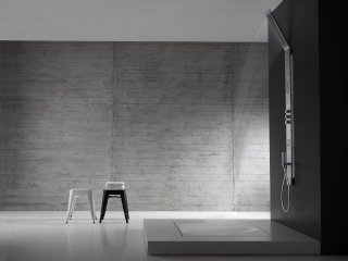 colonna multifunzione da incasso o semincasso con soffione inclinato e miscelatore termostatico Obliqua di Zazzeri colonna multifunzione da incasso o semincasso con soffione inclinato e miscelatore termostatico Obliqua di Zazzeri