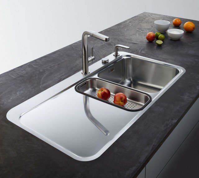 lavello cucina in acciaio inox satinato a una vasca e mezza Sinos SNX 251 di Franke lavello cucina in acciaio inox satinato a una vasca e mezza Sinos SNX 251 di Franke