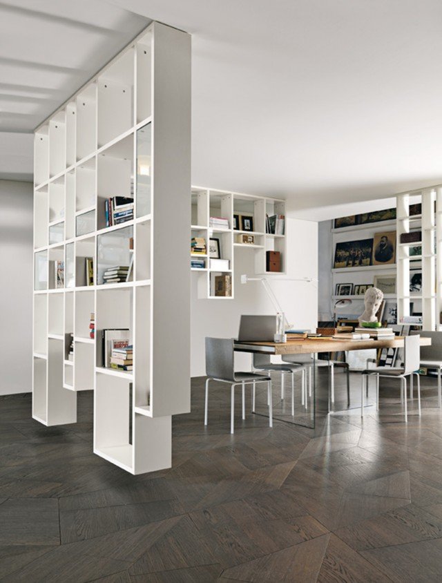 La base di Natural Genius Slide di Listone Giordano Atelier è giocata sui toni del tortora. La collezione ideata da Daniele Lago si base su tre differenti forme trapezoidali che combinate tra loro creano moltissime forme. In essenza rovere, ha una speciale finitura agli oli UV. La posa in opera del pavimento in legno può essere sia incollata sia flottante. Prezzo su preventivo. http://www.philips.itwww.listonegiordano.com La base di Natural Genius Slide di Listone Giordano Atelier è giocata sui toni del tortora. La collezione ideata da Daniele Lago si base su tre differenti forme trapezoidali che combinate tra loro creano moltissime forme. In essenza rovere, ha una speciale finitura agli oli UV. La posa in opera del pavimento in legno può essere sia incollata sia flottante. Prezzo su preventivo. http://www.philips.itwww.listonegiordano.com