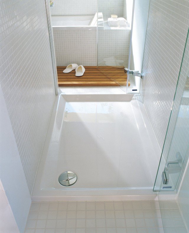 piatto doccia in acrilico sanitario da appoggio Stark di Duravit con scarico di Ø 90 mm piatto doccia in acrilico sanitario da appoggio Stark di Duravit con scarico di Ø 90 mm
