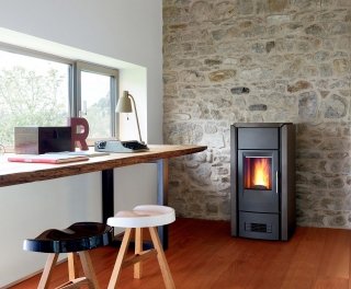 stufa a pellet P958D di Piazzetta canalizzabile riscalda fino a 250 mc stufa a pellet P958D di Piazzetta canalizzabile riscalda fino a 250 mc