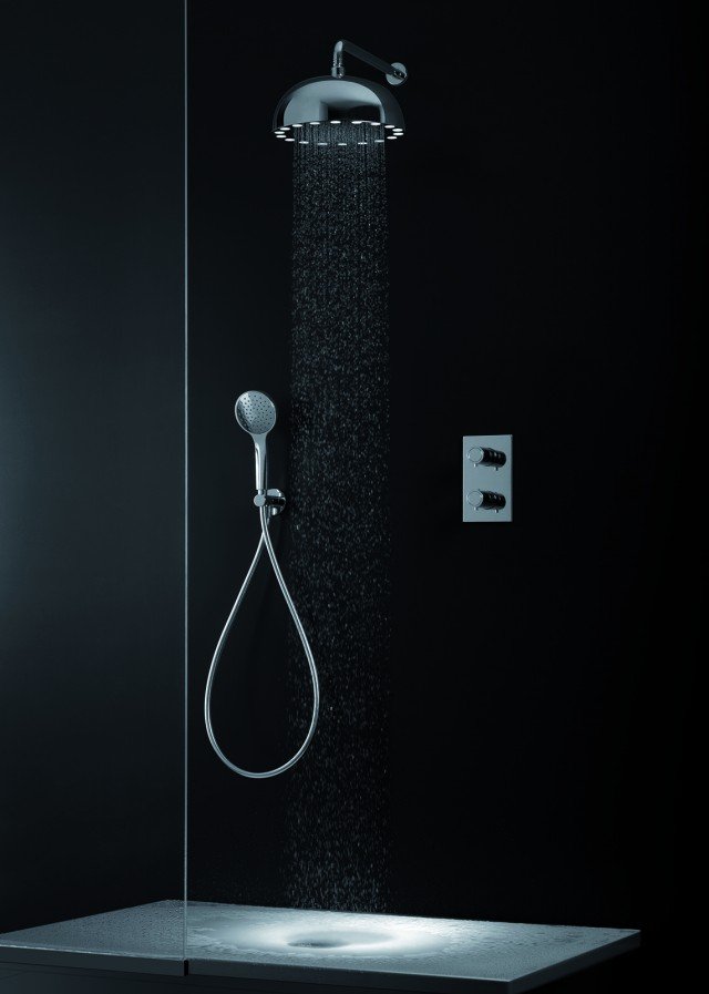 Il soffione montato a parete Dynamo Shower di Cristina Rubinetterie è dotato di illuminazione a LED completamente autoalimentata. È disponibile anche per installazione a soffitto e nella finitura bianco opaco e nero opaco Misura ø 34 cm. Prezzo su preventivo. www.cristinarubinetterie.com Il soffione montato a parete Dynamo Shower di Cristina Rubinetterie è dotato di illuminazione a LED completamente autoalimentata. È disponibile anche per installazione a soffitto e nella finitura bianco opaco e nero opaco Misura ø 34 cm. Prezzo su preventivo. www.cristinarubinetterie.com