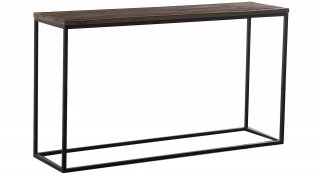 Essenziale nella sua linea Bent di Flamant Collection è realizzata con un struttura in ferro anticato e legno di pino invecchiato. Misura L 150 x P 40 x H 83 cm. Prezzo 495 euro. www.flamant.com Essenziale nella sua linea Bent di Flamant Collection è realizzata con un struttura in ferro anticato e legno di pino invecchiato. Misura L 150 x P 40 x H 83 cm. Prezzo 495 euro. www.flamant.com