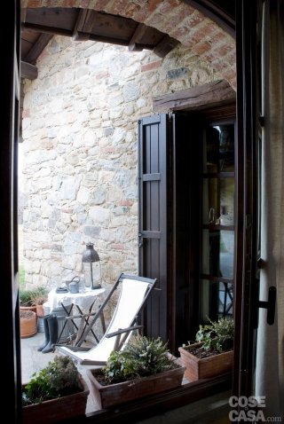 galliena-pietraavista-esterno-porte-2 galliena-pietraavista-esterno-porte-2