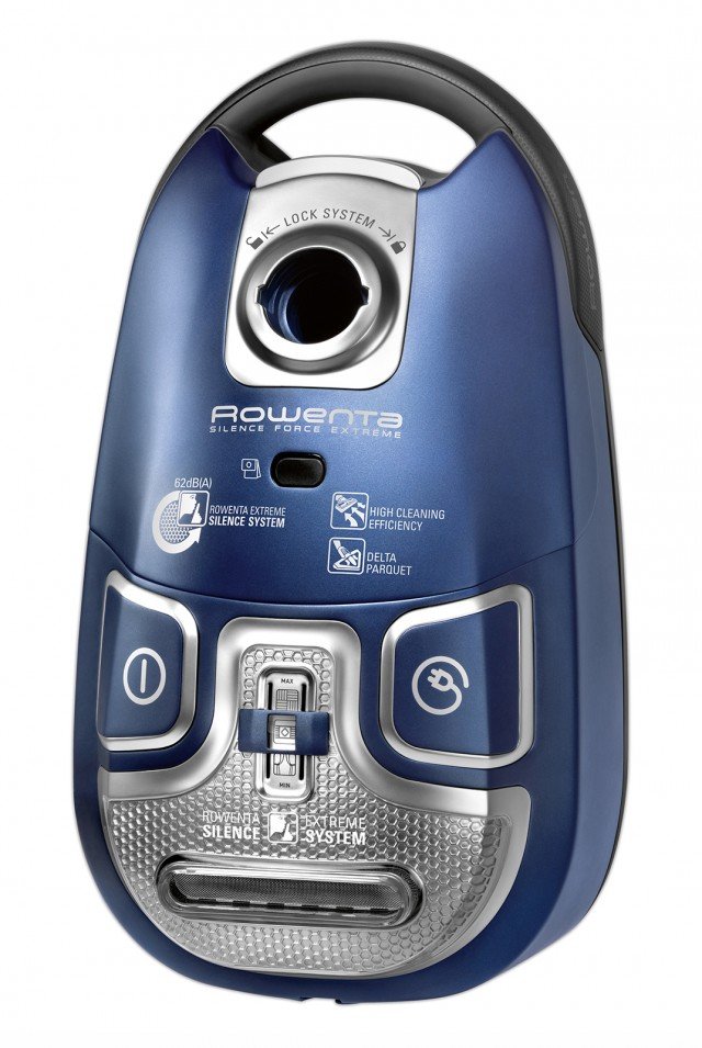 Silence Force Extreme di Rowenta ha sacco da 5 litri per raccogliere la polvere. Più silenzioso grazie al motore compatto e alle spazzole, ha prestazioni equivalenti a 2.200 watt con soli 1.100 watt. L’impugnatura Turbo Ergo Comfort Silence offre maggiore raggio d’azione e maggior comfort di utilizzo. Prezzo 295 euro. www.rowenta.it Silence Force Extreme di Rowenta ha sacco da 5 litri per raccogliere la polvere. Più silenzioso grazie al motore compatto e alle spazzole, ha prestazioni equivalenti a 2.200 watt con soli 1.100 watt. L’impugnatura Turbo Ergo Comfort Silence offre maggiore raggio d’azione e maggior comfort di utilizzo. Prezzo 295 euro. www.rowenta.it