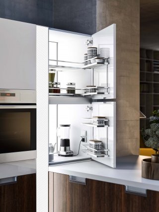 Soluzione angolare nella cucina Lux di Snaidero Soluzione angolare nella cucina Lux di Snaidero