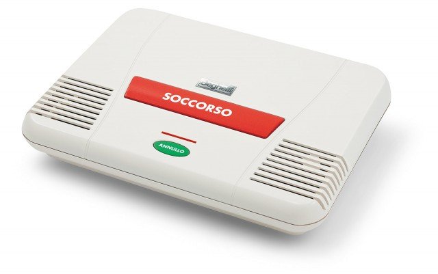 Utile per chi vive solo il Telesalvavita di Beghelli, permette di inviare chiamate telefoniche di soccorso premendo il tasto rosso sull’apparecchio, oppure quello del telecomando in dotazione. Il dispositivo può essere anche integrato con sensori ambiente in grado di inviare allarmi in caso di intrusione. Prezzo 257 euro. www.beghelli.it Utile per chi vive solo il Telesalvavita di Beghelli, permette di inviare chiamate telefoniche di soccorso premendo il tasto rosso sull’apparecchio, oppure quello del telecomando in dotazione. Il dispositivo può essere anche integrato con sensori ambiente in grado di inviare allarmi in caso di intrusione. Prezzo 257 euro. www.beghelli.it