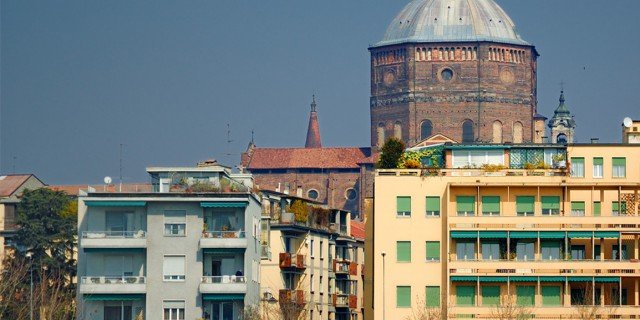 Affitto casa in città o fuori? Affitto casa in città o fuori?