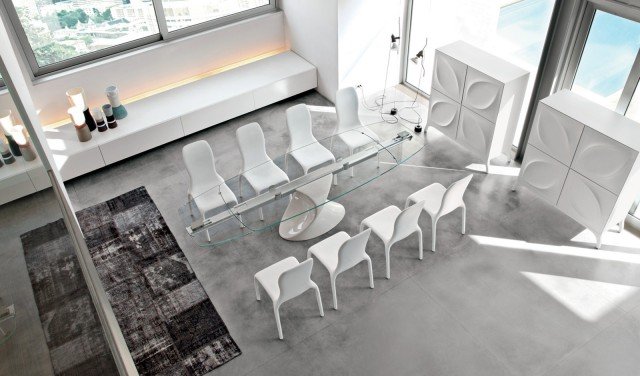 Geometrie lineari e design organico per Leaves di Tonin Casa, una collezione di contenitori in mdf laccato miscrogoffrato che prende ispirazione dalla natura. La delicatezza di una foglia stampata in tridimensionale per creare le composizioni più svariate ed originali. Misura L 125 x P 48 x H 138 cm. Prezzo 3.322 euro. www.tonincasa.it Geometrie lineari e design organico per Leaves di Tonin Casa, una collezione di contenitori in mdf laccato miscrogoffrato che prende ispirazione dalla natura. La delicatezza di una foglia stampata in tridimensionale per creare le composizioni più svariate ed originali. Misura L 125 x P 48 x H 138 cm. Prezzo 3.322 euro. www.tonincasa.it