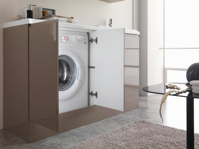base per lavatrice Compact di Geromin con scocca in mdf rivestita in pvc lucido base per lavatrice Compact di Geromin con scocca in mdf rivestita in pvc lucido