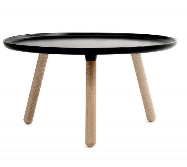 Un design semplice ma raffinato per il tavolino in frassino e composto plastico, disponibile in versione grande o piccola. Nei colori bianco, nero, grigio caldo, grigio e blu, si monta facilmente, senza bisogno di viti. Misura Ø 50 x H 42 cm e costa 220 euro Tablo di Normann Copenhagen www.normann-copenhagen.com Un design semplice ma raffinato per il tavolino in frassino e composto plastico, disponibile in versione grande o piccola. Nei colori bianco, nero, grigio caldo, grigio e blu, si monta facilmente, senza bisogno di viti. Misura Ø 50 x H 42 cm e costa 220 euro Tablo di Normann Copenhagen www.normann-copenhagen.com