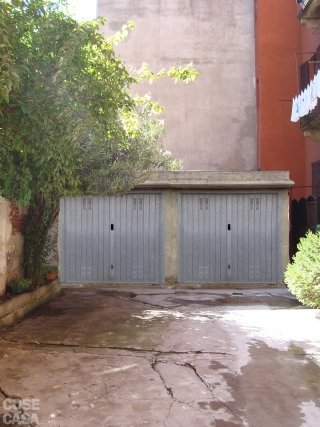 box garage da cui ricavare abitazione box garage da cui ricavare abitazione