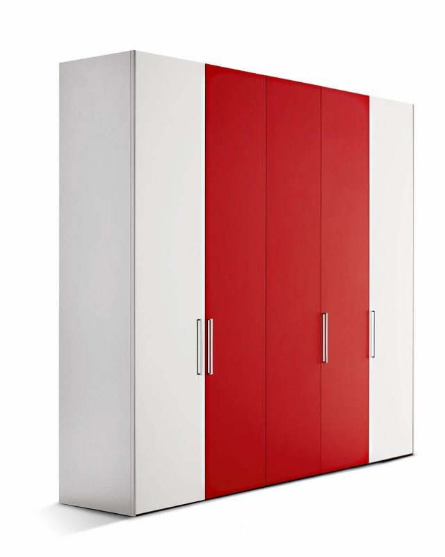 armadio della linea 16,32 con anta Style di Flou armadio della linea 16,32 con anta Style di Flou