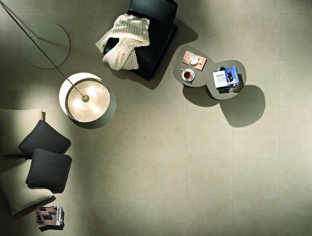 Il pavimento Landscape di Ragno è in gres fine porcellanato doppio caricamento nei colori crema, sabbia, grigio, antracite e nero. È disponibile nei formati rettificati 30 x 60 cm, 60 x 60 cm e 120 x 60 cm (spessore 10,5 mm). Prezzo su preventivo. www.ragno.it Il pavimento Landscape di Ragno è in gres fine porcellanato doppio caricamento nei colori crema, sabbia, grigio, antracite e nero. È disponibile nei formati rettificati 30 x 60 cm, 60 x 60 cm e 120 x 60 cm (spessore 10,5 mm). Prezzo su preventivo. www.ragno.it