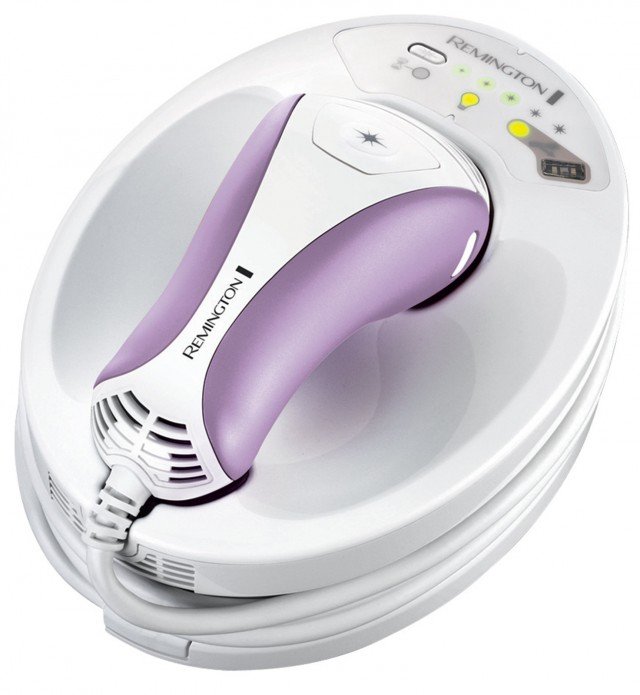i-Light Pro IPL6000F viso & corpo di Remington impiega la tecnologia della luce pulsata. Gli impulsi più ravvicinati e intensi assicurano una pelle perfettamente liscia per almeno 6 mesi. Ha sensore integrato che a contatto con la pelle rileva la tipologia di fototipo, determinando sia l’idoneità al trattamento, legata alla quantità di melanina presente nell’epidermide, sia la potenza più indicata. Prezzo 349 euro. www.remington.it i-Light Pro IPL6000F viso & corpo di Remington impiega la tecnologia della luce pulsata. Gli impulsi più ravvicinati e intensi assicurano una pelle perfettamente liscia per almeno 6 mesi. Ha sensore integrato che a contatto con la pelle rileva la tipologia di fototipo, determinando sia l’idoneità al trattamento, legata alla quantità di melanina presente nell’epidermide, sia la potenza più indicata. Prezzo 349 euro. www.remington.it