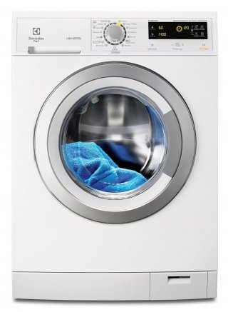 La lavasciuga RWW 1697 MDW di Electrolux Rex, in classe A, offre una maxi capacità di carico che consente di lavare fino a ben 9 kg di bucato e di asciugarne fino a 7 kg e ha la modalità d’uso che lava e asciuga automaticamente fino a 7 kg di bucato. Tratta in tutta sicurezza e morbidezza anche i maglioni in lana e ha la funzione a vapore. Misura L 60 x P 64 x H 85 cm. Prezzo 1.097 euro. www.electrolux-rex.it La lavasciuga RWW 1697 MDW di Electrolux Rex, in classe A, offre una maxi capacità di carico che consente di lavare fino a ben 9 kg di bucato e di asciugarne fino a 7 kg e ha la modalità d’uso che lava e asciuga automaticamente fino a 7 kg di bucato. Tratta in tutta sicurezza e morbidezza anche i maglioni in lana e ha la funzione a vapore. Misura L 60 x P 64 x H 85 cm. Prezzo 1.097 euro. www.electrolux-rex.it