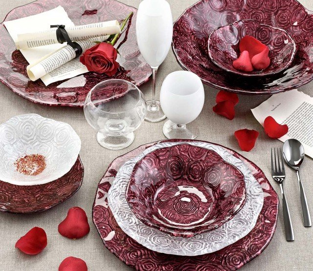 collezione Roseto di Ivv è ispirata al motivo delle rose collezione Roseto di Ivv è ispirata al motivo delle rose
