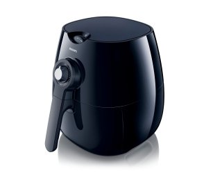 La tecnologia Rapid Air di Airfryer di Philips consente di friggere, cuocere al forno, arrostire e grigliare pietanze e snack con meno grassi di una friggitrice tradizionale grazie all'utilizzo di una minima quantità di olio. Ha timer integrato per preselezionare tempi di cottura fino a 30 minuti e la funzione di spegnimento automatico. La temperatura è regolabile fino a 200°. Prezzo 196,99 euro. www.philips.it La tecnologia Rapid Air di Airfryer di Philips consente di friggere, cuocere al forno, arrostire e grigliare pietanze e snack con meno grassi di una friggitrice tradizionale grazie all'utilizzo di una minima quantità di olio. Ha timer integrato per preselezionare tempi di cottura fino a 30 minuti e la funzione di spegnimento automatico. La temperatura è regolabile fino a 200°. Prezzo 196,99 euro. www.philips.it