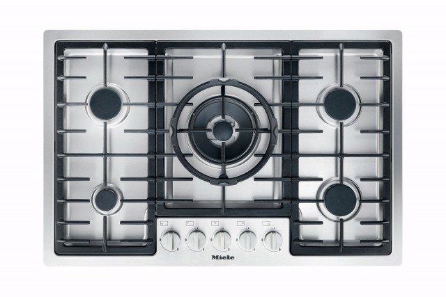 Comprende cinque zone di cottura di cui uno a wok il piano a gas KM2335di Miele. Installabile a semifilo, ha griglie lavabili in lavastoviglie. Prezzo 1.149 euro. www.mieleitalia.it Comprende cinque zone di cottura di cui uno a wok il piano a gas KM2335di Miele. Installabile a semifilo, ha griglie lavabili in lavastoviglie. Prezzo 1.149 euro. www.mieleitalia.it