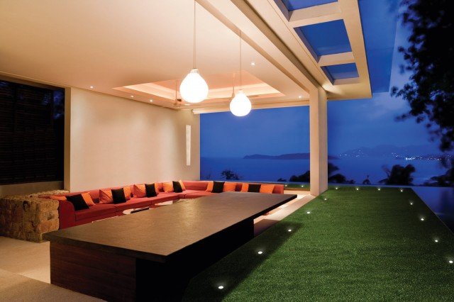 pannello che aggiunge alla tecnologia Nature un’illuminazione a faretti Led “segnapasso” a basso consumo Roofingreen Nature Led pannello che aggiunge alla tecnologia Nature un’illuminazione a faretti Led “segnapasso” a basso consumo Roofingreen Nature Led
