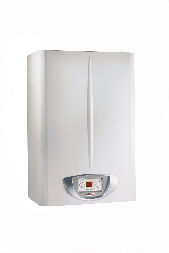 Super Caesar 17 di Immergas è uno scaldabagno istantaneo a camera stagna completo di accensione e modulazione elettronica, equipaggiato di display digitale per la visualizzazione dei dati e dotato di funzione solare per l’abbinamento a impianti solari termici. È omologato per funzionare all’esterno in luogo parzialmente protetto. Misura L 42 x P 25 x H 63 cm. Prezzo 898 euro. www.immergas.com Super Caesar 17 di Immergas è uno scaldabagno istantaneo a camera stagna completo di accensione e modulazione elettronica, equipaggiato di display digitale per la visualizzazione dei dati e dotato di funzione solare per l’abbinamento a impianti solari termici. È omologato per funzionare all’esterno in luogo parzialmente protetto. Misura L 42 x P 25 x H 63 cm. Prezzo 898 euro. www.immergas.com