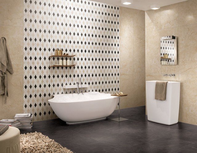 La collezione Utopia 03 di Panaria nasce dalla fusione di diversi tipi di marmo e del supporto in gres laminato in tre tonalità diverse e con protezione antibatterica Microban. Il rivestimento Ispirazione Plus in colore beige è ottenuto dalla fusione di Marmi Botticino e Marfil, mentre il decoro Chimera 2 Plus si ispira alle antiche decorazioni a mosaico d’epoca romana dell’arte Cosmatesca. Entrambi hanno un formato L 50 x H 100 cm con uno spessore Zero 3 Plus di 3,5 mm. Prezzo su richiesta. www.panaria.it La collezione Utopia 03 di Panaria nasce dalla fusione di diversi tipi di marmo e del supporto in gres laminato in tre tonalità diverse e con protezione antibatterica Microban. Il rivestimento Ispirazione Plus in colore beige è ottenuto dalla fusione di Marmi Botticino e Marfil, mentre il decoro Chimera 2 Plus si ispira alle antiche decorazioni a mosaico d’epoca romana dell’arte Cosmatesca. Entrambi hanno un formato L 50 x H 100 cm con uno spessore Zero 3 Plus di 3,5 mm. Prezzo su richiesta. www.panaria.it
