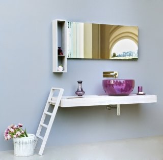collezione bagno Wood-e di Regia disegnata da Bruna Rapisarda realizzata in legno massello di rovere collezione bagno Wood-e di Regia disegnata da Bruna Rapisarda realizzata in legno massello di rovere