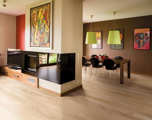 parquet prefinito a due strati in Rovere di Slavonia Look della collezione Slim Design di Woodco parquet prefinito a due strati in Rovere di Slavonia Look della collezione Slim Design di Woodco