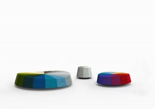 Dimensioni oversize per Windmills di La Cividina formato da tanti spicchi colorati come una girandola. É disponibile in varianti di colore tono su tono o nella versione arcobaleno; inoltre si può scegliere fra tre diametri (180 cm con 16 spicchi, 110 cm con 12 spicchi e 60 cm con 8). Ogni spicchio ha un'altezza diversa che rende la superficie del pouff leggermente inclinata. La base in legno laccato grigio lo solleva e lo rende leggero. www.lacividina.it Dimensioni oversize per Windmills di La Cividina formato da tanti spicchi colorati come una girandola. É disponibile in varianti di colore tono su tono o nella versione arcobaleno; inoltre si può scegliere fra tre diametri (180 cm con 16 spicchi, 110 cm con 12 spicchi e 60 cm con 8). Ogni spicchio ha un'altezza diversa che rende la superficie del pouff leggermente inclinata. La base in legno laccato grigio lo solleva e lo rende leggero. www.lacividina.it