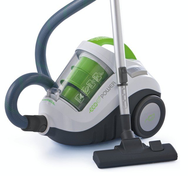 Eco Power 2788 è l’aspirapolvere di Ariete a risparmio energetico: minimi consumi ed ottime prestazioni grazie al motore ad alta efficienza che, con soli 1.150 watt di assorbimento, assicura una capacità aspirante superiore a quella di un normale aspirapolvere da 2.200 watt. Senza sacco, ha serbatoio da 2,5 litri e filtro Hepa che riduce la fuoriuscita delle polveri più sottili. Prezzo 105 euro. www.ariete.net Eco Power 2788 è l’aspirapolvere di Ariete a risparmio energetico: minimi consumi ed ottime prestazioni grazie al motore ad alta efficienza che, con soli 1.150 watt di assorbimento, assicura una capacità aspirante superiore a quella di un normale aspirapolvere da 2.200 watt. Senza sacco, ha serbatoio da 2,5 litri e filtro Hepa che riduce la fuoriuscita delle polveri più sottili. Prezzo 105 euro. www.ariete.net