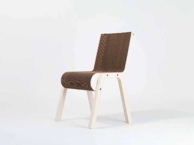 Ecosostenibile e originale, Less di Lessmore è realizzata in rovere e cartone totalmente riciclabile. Si smonta e rimonta con estrema facilità, è solida, resistente e può essere riparata grazie ai suoi pezzi di ricambio. www.lessmore.it Ecosostenibile e originale, Less di Lessmore è realizzata in rovere e cartone totalmente riciclabile. Si smonta e rimonta con estrema facilità, è solida, resistente e può essere riparata grazie ai suoi pezzi di ricambio. www.lessmore.it