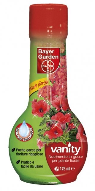 Vanity di Bayer Garden è un elisir di benessere in gocce che offre tutto il nutrimento per le tue rose Vanity di Bayer Garden è un elisir di benessere in gocce che offre tutto il nutrimento per le tue rose
