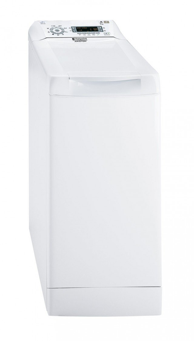 Il modello ECOT7D 1492 (EU) di Hotpoint-Ariston ha una capacità di carico di 7 Kg e un display LCD con funzione Memo che permette di memorizzare il lavaggio più utilizzato. Dall’interfaccia, semplice e chiara, è anche possibile regolare o escludere sia la temperatura che la centrifuga, selezionare funzioni di lavaggio e il programma speciale più adatto all’esigenza del momento. In classe A ++ misura L 40 x P 60 x H 85 cm. Prezzo 599 euro. www.hotpoint-ariston.it Il modello ECOT7D 1492 (EU) di Hotpoint-Ariston ha una capacità di carico di 7 Kg e un display LCD con funzione Memo che permette di memorizzare il lavaggio più utilizzato. Dall’interfaccia, semplice e chiara, è anche possibile regolare o escludere sia la temperatura che la centrifuga, selezionare funzioni di lavaggio e il programma speciale più adatto all’esigenza del momento. In classe A ++ misura L 40 x P 60 x H 85 cm. Prezzo 599 euro. www.hotpoint-ariston.it