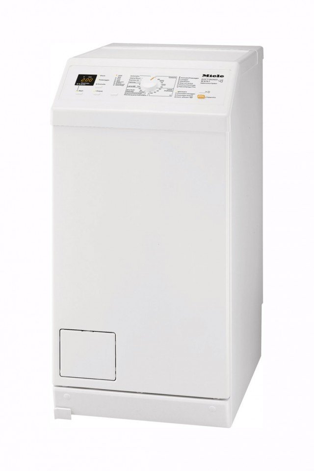 Il modello W 679 F di Miele con cestello a nido d’ape da 1-6 kg, ha centrifuga da 1.200 giri e sistema Comfort-Lift di apertura dello sportello. In classe di efficienza energetica A+++, consente un posticipo dell’avvio fino a 24 ore. Misura L 45,4 x P 60 x H 90 cm. Prezzo 1.699 euro. www.mieleitalia.it Il modello W 679 F di Miele con cestello a nido d’ape da 1-6 kg, ha centrifuga da 1.200 giri e sistema Comfort-Lift di apertura dello sportello. In classe di efficienza energetica A+++, consente un posticipo dell’avvio fino a 24 ore. Misura L 45,4 x P 60 x H 90 cm. Prezzo 1.699 euro. www.mieleitalia.it