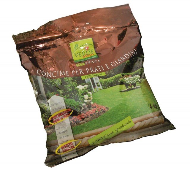 Il concime per prati e giardini Garden Plus è un granulare a cessione graduale 22 - 8 - 12 formulato per le concimazioni a medio e lungo termine. Conf. da 4 kg costa 17,50 euro di VerdeVivo - www.verdevivo.it Il concime per prati e giardini Garden Plus è un granulare a cessione graduale 22 - 8 - 12 formulato per le concimazioni a medio e lungo termine. Conf. da 4 kg costa 17,50 euro di VerdeVivo - www.verdevivo.it