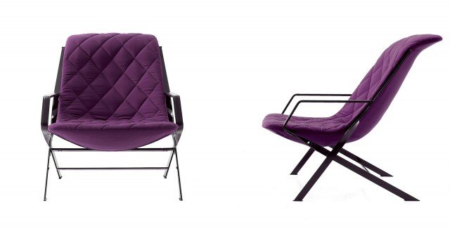 Ha la struttura in metallo Samoa di Nube ed è imbottita in poliuretano espanso indeformabile: un pezzo design che il colore viola rende unico. Misura L 70 x P 100 x H 90 cm. Prezzo 2.271 euro. www.nubeitalia.it Ha la struttura in metallo Samoa di Nube ed è imbottita in poliuretano espanso indeformabile: un pezzo design che il colore viola rende unico. Misura L 70 x P 100 x H 90 cm. Prezzo 2.271 euro. www.nubeitalia.it