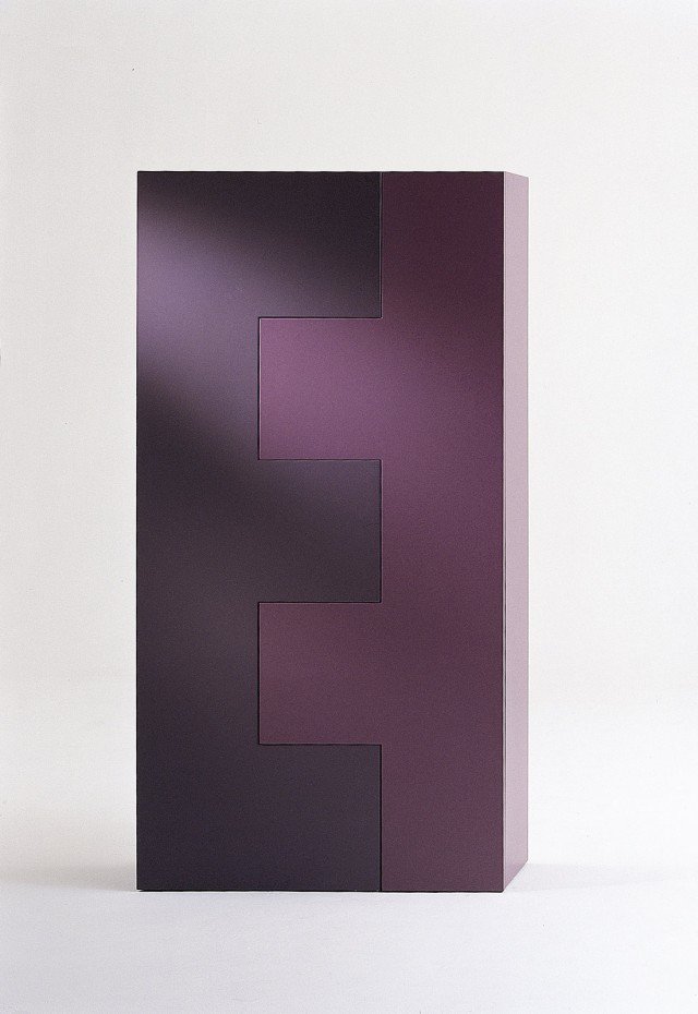 7. Un design originale per E-box di EmmeBi il contenitore multifunzione che ricorda un puzzle; ha le ante laccate opaco bicolore. Misura L 91,8 x P 38 x H 180 cm. Prezzo 1.810 euro nella versione base. www.emmebidesign.com 7. Un design originale per E-box di EmmeBi il contenitore multifunzione che ricorda un puzzle; ha le ante laccate opaco bicolore. Misura L 91,8 x P 38 x H 180 cm. Prezzo 1.810 euro nella versione base. www.emmebidesign.com