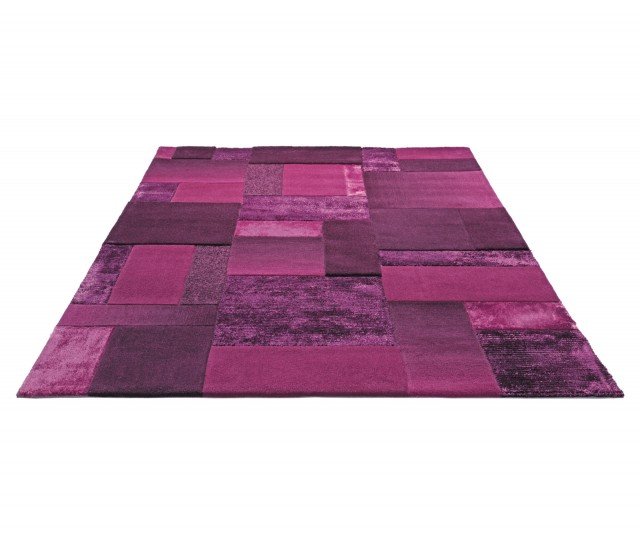 Acrilico e viscosa lavorata artigianalmente per il tappeto Patchwork viola di Esprit home in vendita su Tappeti.it: è resistente e facile da pulire. È disponibile in diversi formati. Misura L 140 x P 70. Prezzo 169 euro. www.tappeti.it 8. Il coprisedia in lycra di Novità Home si adatta a qualsiasi modello di seduta purché senza braccioli e permette di trasformarla in una “macchia di colore” che arreda. Prezzo 22,50 euro. www.novitahome.it Acrilico e viscosa lavorata artigianalmente per il tappeto Patchwork viola di Esprit home in vendita su Tappeti.it: è resistente e facile da pulire. È disponibile in diversi formati. Misura L 140 x P 70. Prezzo 169 euro. www.tappeti.it 8. Il coprisedia in lycra di Novità Home si adatta a qualsiasi modello di seduta purché senza braccioli e permette di trasformarla in una “macchia di colore” che arreda. Prezzo 22,50 euro. www.novitahome.it