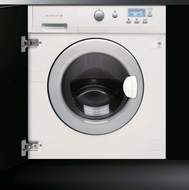 A incasso, la A incasso, la lavasciuga DLZ693W di De Dietrich ha capacità di 6 kg per il lavaggio e di 3 kg per l’asciugatura. Ha 16 programmi e funzione di carico variabile automatico per ottimizzare i consumi. Misura L 59 x P 55 x H 81,8 cm. Iva escl. prezzo 1.450 euro. <strong>www.dedietrich.it</strong> ha capacità di 6 kg per il lavaggio e di 3 kg per l’asciugatura. Ha 16 programmi e funzione di carico variabile automatico per ottimizzare i consumi. Misura L 59 x P 55 x H 81,8 cm. Iva escl. costa 1.450 euro DLZ693W di De Dietrich, www.dedietrich.it A incasso, la A incasso, la lavasciuga DLZ693W di De Dietrich ha capacità di 6 kg per il lavaggio e di 3 kg per l’asciugatura. Ha 16 programmi e funzione di carico variabile automatico per ottimizzare i consumi. Misura L 59 x P 55 x H 81,8 cm. Iva escl. prezzo 1.450 euro. <strong>www.dedietrich.it</strong> ha capacità di 6 kg per il lavaggio e di 3 kg per l’asciugatura. Ha 16 programmi e funzione di carico variabile automatico per ottimizzare i consumi. Misura L 59 x P 55 x H 81,8 cm. Iva escl. costa 1.450 euro DLZ693W di De Dietrich, www.dedietrich.it