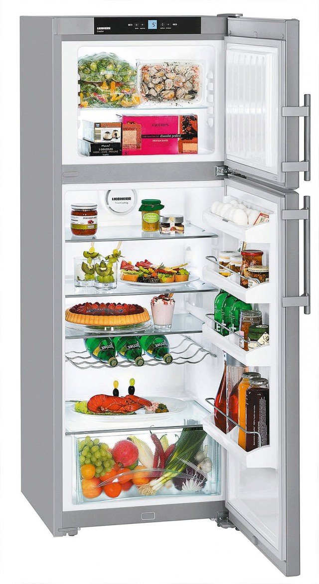 È dotato di congelatore SmartFrost che riduce la formazione del ghiaccio, il frigorifero doppia porta CTPesf 3016 Comfort di Liebherr, con volume utile totale di 278 litri. In classe di efficienza energetica A++, ha porte in acciaio con finitura Smart Steel antimpronta. Misura L 60 x P 63 x H 161,1 cm. Prezzo 699 euro. <strong>www.bsdspa.it</strong> È dotato di congelatore SmartFrost che riduce la formazione del ghiaccio, il frigorifero doppia porta CTPesf 3016 Comfort di Liebherr, con volume utile totale di 278 litri. In classe di efficienza energetica A++, ha porte in acciaio con finitura Smart Steel antimpronta. Misura L 60 x P 63 x H 161,1 cm. Prezzo 699 euro. <strong>www.bsdspa.it</strong>