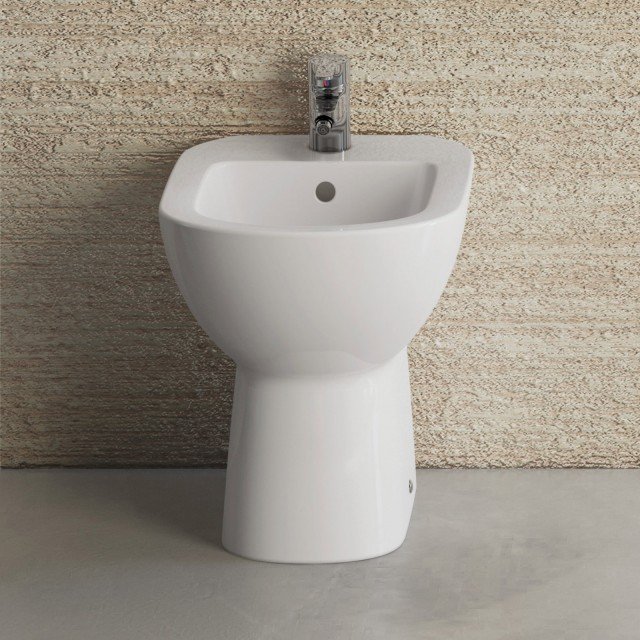bidet da terra filo muro della serie Gemma2 di Ceramica Dolomite in ceramica sanitaria bianca bidet da terra filo muro della serie Gemma2 di Ceramica Dolomite in ceramica sanitaria bianca