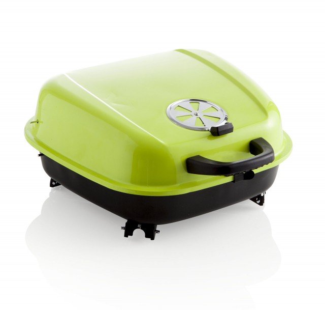 L’art. 55346 di Brandani è un comodo barbecue portatile da spostare dove serve; è realizzato in lamiera verde ed è corredato di griglia in metallo cromato. Misura L 45 x P 42 x H 31 cm. Prezzo 55 euro. HYPERLINK "http://www.brandani.it" www.brandani.it L’art. 55346 di Brandani è un comodo barbecue portatile da spostare dove serve; è realizzato in lamiera verde ed è corredato di griglia in metallo cromato. Misura L 45 x P 42 x H 31 cm. Prezzo 55 euro. HYPERLINK "http://www.brandani.it" www.brandani.it