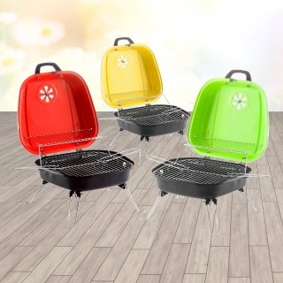 Il barbecue portatile Art. 55346 di Brandani funziona a carbonella e si chiude come una valigetta per poter essere trasportato con facilità. Misura L 45 x P 42 x H 31 cm. Costa 55 euro - www.brandani.it Il barbecue portatile Art. 55346 di Brandani funziona a carbonella e si chiude come una valigetta per poter essere trasportato con facilità. Misura L 45 x P 42 x H 31 cm. Costa 55 euro - www.brandani.it