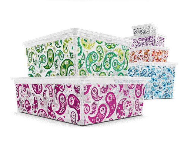 Decorati ma trasparenti, i contenitori C Box di Kis, sono pratici e facili da usare; esistono in 6 dimensioni. www.kis.it Decorati ma trasparenti, i contenitori C Box di Kis, sono pratici e facili da usare; esistono in 6 dimensioni. www.kis.it