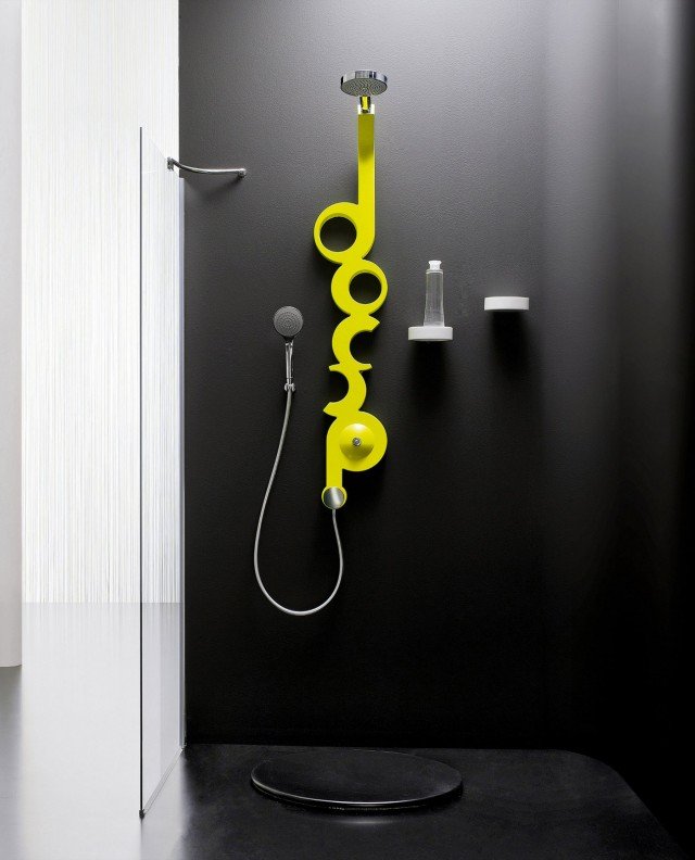 La colonna Doccia di Arblu in materiale strutturale ha miscelatore a joystick cromato e deviatore a due vie cromato, il doccino a muro. Completa di ogni elemento, dal soffione al doccino, si trasforma in un originale elemento decorativo. Misura L 24 x P 40 x H 133 cm. Prezzo 1.047 euro. www.arblu.it La colonna Doccia di Arblu in materiale strutturale ha miscelatore a joystick cromato e deviatore a due vie cromato, il doccino a muro. Completa di ogni elemento, dal soffione al doccino, si trasforma in un originale elemento decorativo. Misura L 24 x P 40 x H 133 cm. Prezzo 1.047 euro. www.arblu.it