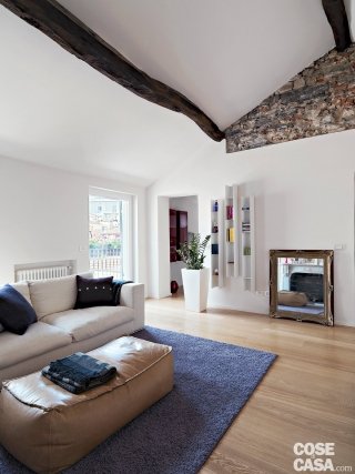 casa-pegazzano-pecchio-vista-soggiorno