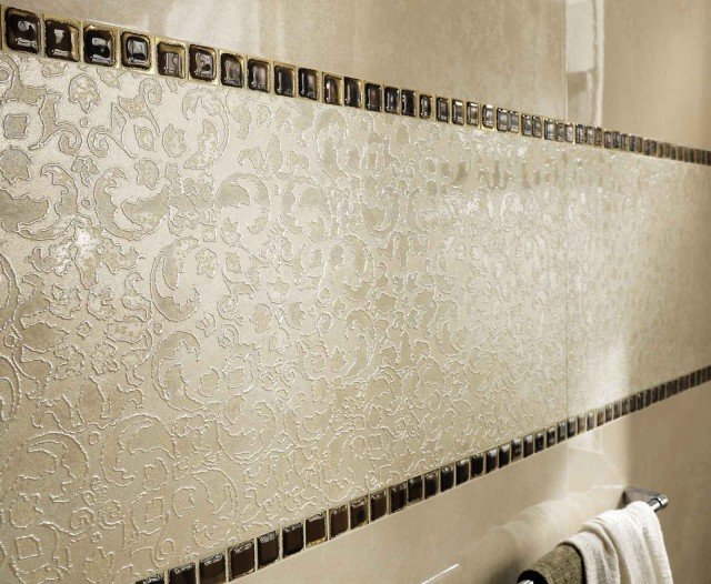 5. La ceramica per rivestimenti Evoque Riflessi Beige di Fap Ceramiche ha un effetto materico e una finitura extralucida. Misura L 30,5 x P 91,5 x H 0,85 cm. Prezzo 95 euro. www.fapceramiche.it 5. La ceramica per rivestimenti Evoque Riflessi Beige di Fap Ceramiche ha un effetto materico e una finitura extralucida. Misura L 30,5 x P 91,5 x H 0,85 cm. Prezzo 95 euro. www.fapceramiche.it