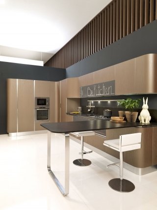 cucina con ante in laminato e telaio in alluminio Mirò Colours di Aran Cucine cucina con ante in laminato e telaio in alluminio Mirò Colours di Aran Cucine