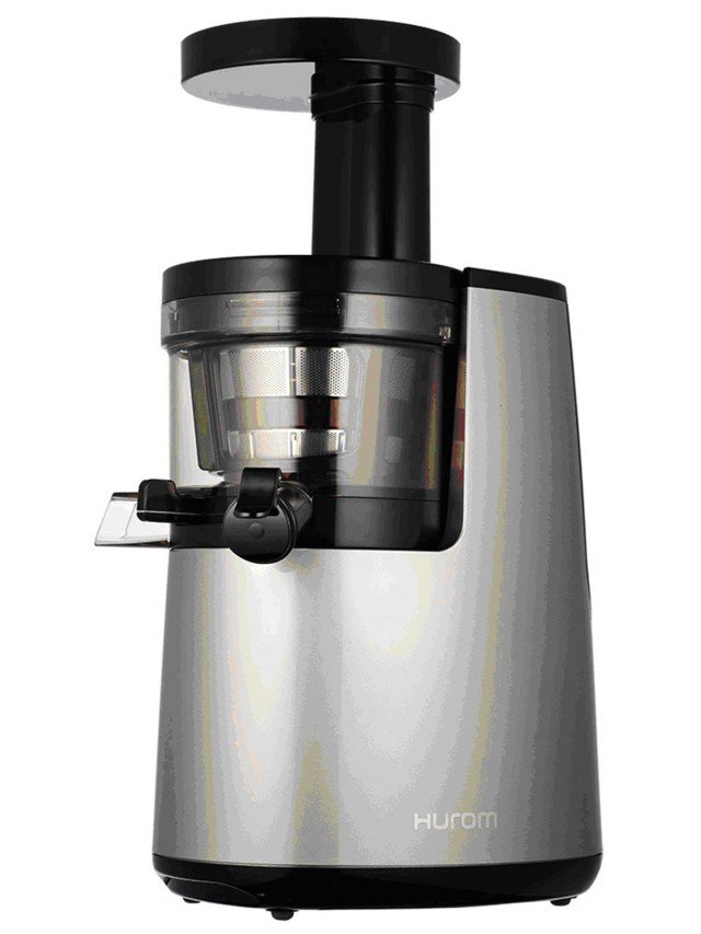 L’estrattore HU-700 Seconda Generazione di Hurom ha una brocca di spremitura da 500 ml e velocità di rotazione di 40 giri al minuto. Può lavorare in continuità per 30 minuti. Ha design della brocca che semplifica il processo di pulizia lasciando ancora meno residui al suo interno dopo la spremitura. Prezzo 589,00 euro. www.huromitalia.it L’estrattore HU-700 Seconda Generazione di Hurom ha una brocca di spremitura da 500 ml e velocità di rotazione di 40 giri al minuto. Può lavorare in continuità per 30 minuti. Ha design della brocca che semplifica il processo di pulizia lasciando ancora meno residui al suo interno dopo la spremitura. Prezzo 589,00 euro. www.huromitalia.it